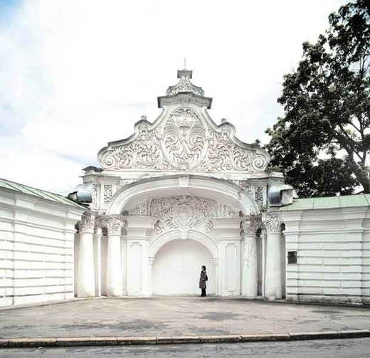 white-gate-(a)-big